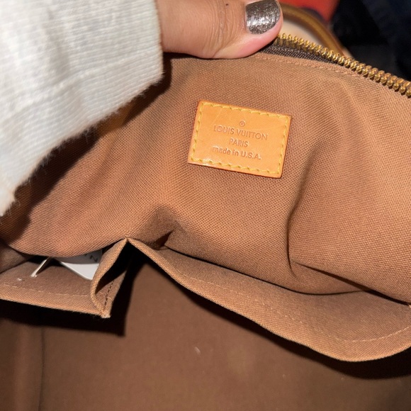 MUST GO: LOUIS VUITTON Monogram Tivoli GM - Picture 8 of 8